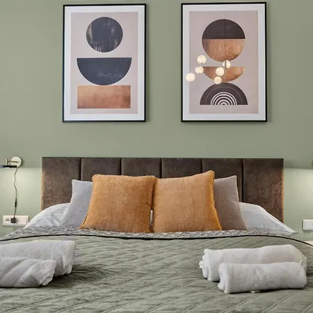 Your Luxury In New Town *